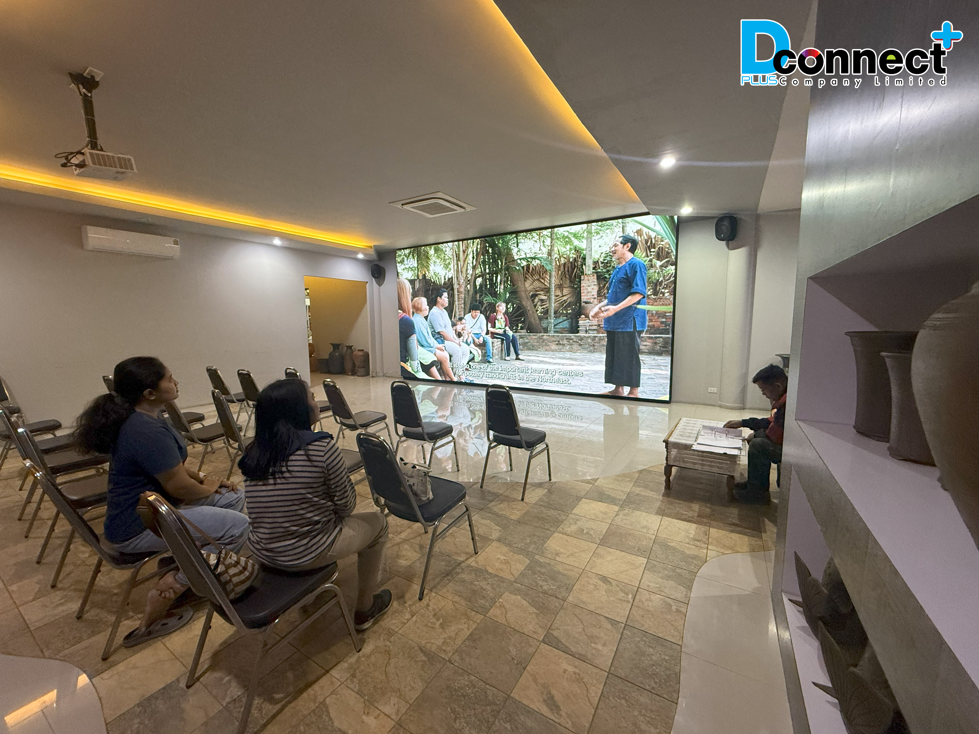 COP27 Debrief “Indoor 55inch Touch-Screen Vertical Kiosk